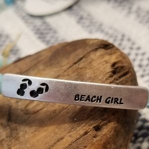 Beach Girl stretch bracelet turquoise beaded NWOT
